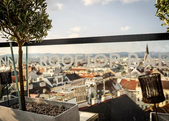 Mooons Vienna Hotel